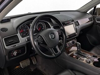 2013 Volkswagen Touareg II, коричневый, 2200000 рублей, вид 3