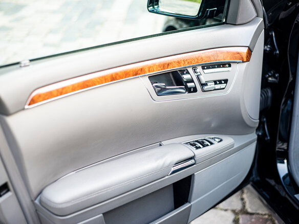2009 Mercedes-Benz S-Класс 350 V (W221) Рестайлинг, чёрный, 2100000 рублей - вид 16