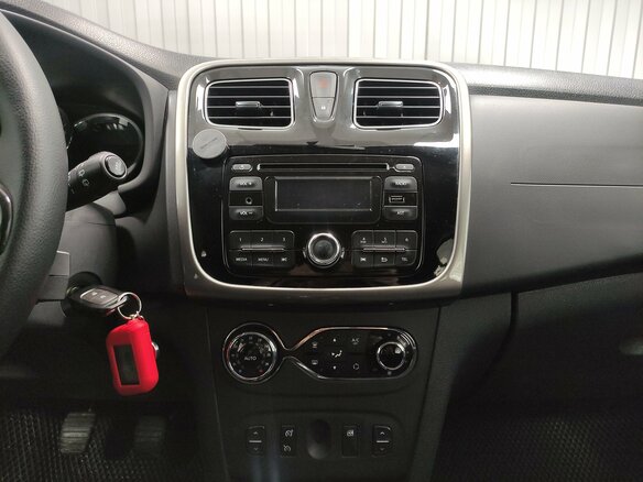 2016 Renault Sandero Stepway II, бежевый, 950000 рублей - вид 11