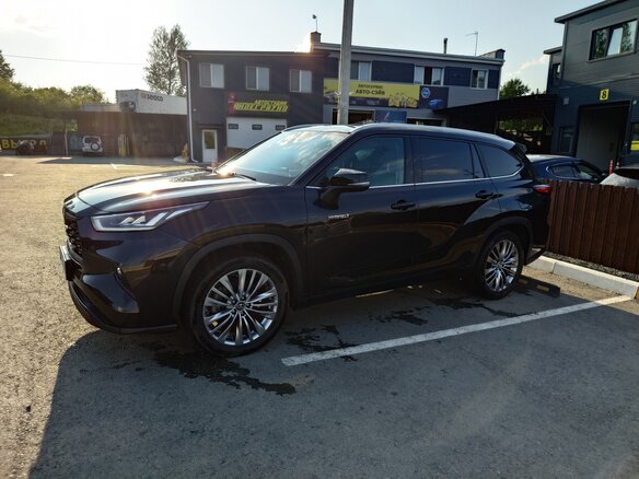 2022 Toyota Highlander IV (XU70), чёрный, 5350000 рублей - вид 5