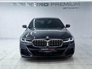 2023 BMW 5 серии 520d xDrive VII (G30/G31/G38) Рестайлинг, чёрный, 5650000 рублей, вид 4