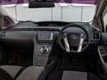 2011 Toyota Prius III (XW30), зелёный - вид 5