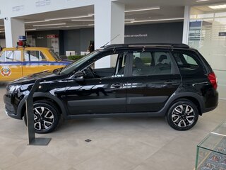 2026 Lada (ВАЗ) Granta Cross I Рестайлинг, чёрный, 1196000 рублей, вид 4