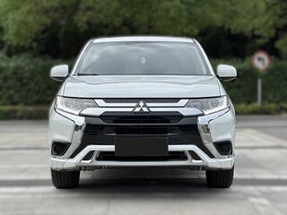 2022 Mitsubishi Outlander III Рестайлинг 3, белый, 2900900 рублей, вид 3