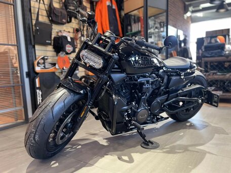 2022 Harley-Davidson Sportster S, чёрный, 1690000 рублей, вид 2
