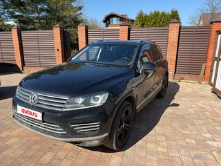 2017 Volkswagen Touareg II Рестайлинг, чёрный, 3100000 рублей, вид 3