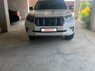2017 Toyota Land Cruiser Prado 150 Series Рестайлинг 2, белый, 6100000 рублей, вид 1