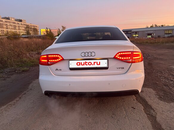 2011 Audi A4 IV (B8), белый, 850000 рублей - вид 3