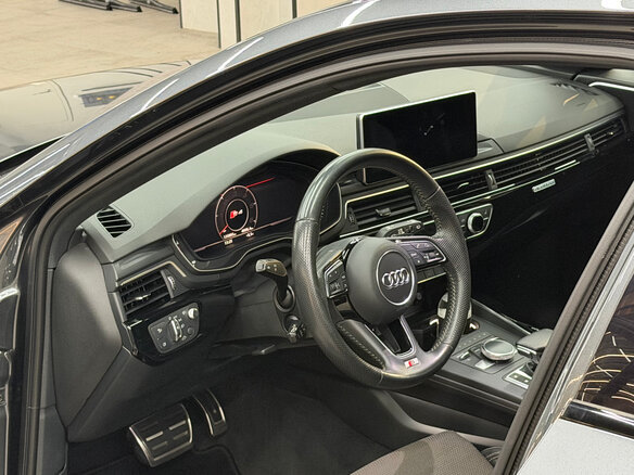 2018 Audi A4 V (B9), серый, 3400000 рублей - вид 13