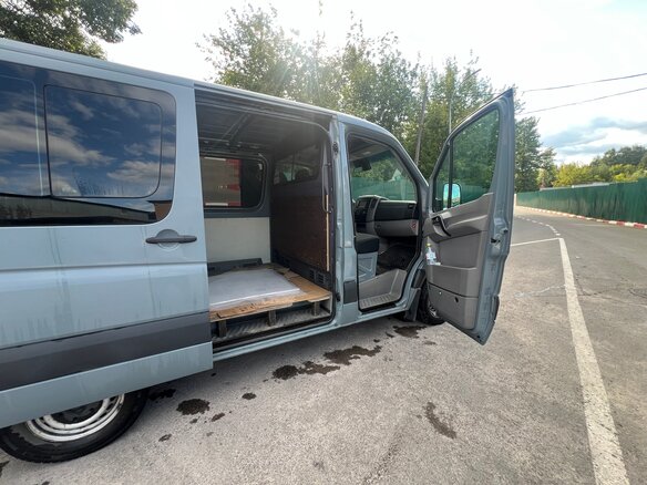 2015 Mercedes-Benz Sprinter, серый, 2200000 рублей - вид 10