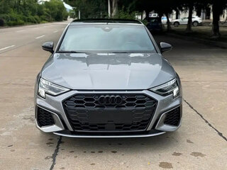 2023 Audi A3 Sportback 35 TFSI IV (8Y), серебристый, 1630000 рублей, вид 2