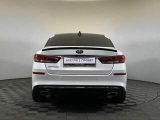 2018 Kia Optima IV Рестайлинг, белый, 1780000 рублей, вид 5
