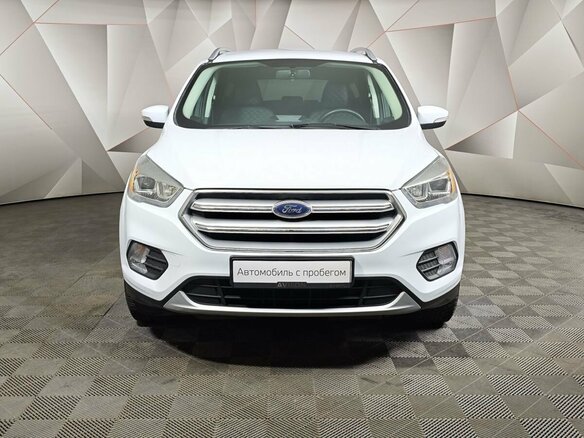 2017 Ford Kuga II Рестайлинг, белый, 1993000 рублей - вид 6