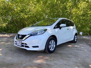 2018 Nissan Note II Рестайлинг, белый, 950000 рублей, вид 2