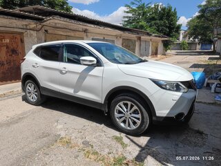 2015 Nissan Qashqai II, белый, 1400000 рублей, вид 2