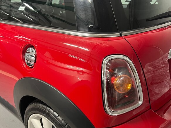 2008 Mini Hatch Cooper S II (R56), красный, 2100000 рублей - вид 9