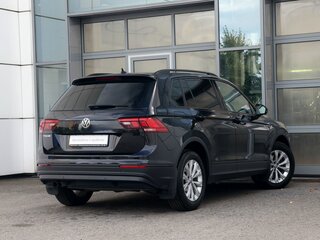 2020 Volkswagen Tiguan II, чёрный, 1852000 рублей, вид 4