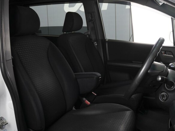 2014 Honda Freed Spike I Рестайлинг 2, белый, 1080000 рублей - вид 11