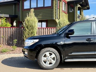 2011 Toyota Land Cruiser 200 Series, чёрный, 3350000 рублей, вид 5