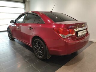2011 Chevrolet Cruze I, красный, 339000 рублей, вид 2