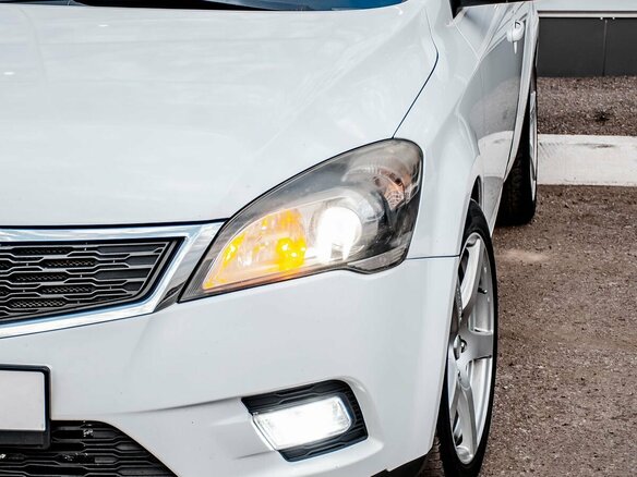 2011 Kia Ceed I Рестайлинг, белый, 649000 рублей - вид 9