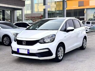 2022 Honda Fit IV, белый, 1180000 рублей, вид 3