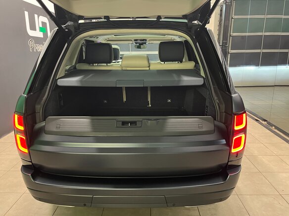 2021 Land Rover Range Rover IV Рестайлинг, серый, 11050000 рублей - вид 22