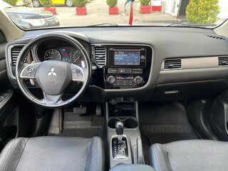 2014 Mitsubishi Outlander III Рестайлинг, серебристый, 1350000 рублей, вид 4