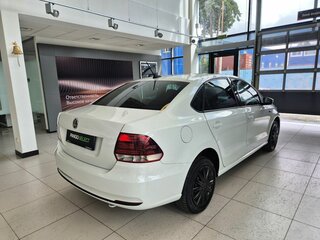 2019 Volkswagen Polo V Рестайлинг, белый, 1169000 рублей, вид 4
