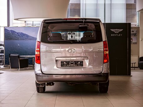 2014 Hyundai Grand Starex I, серый, 1425000 рублей, вид 5