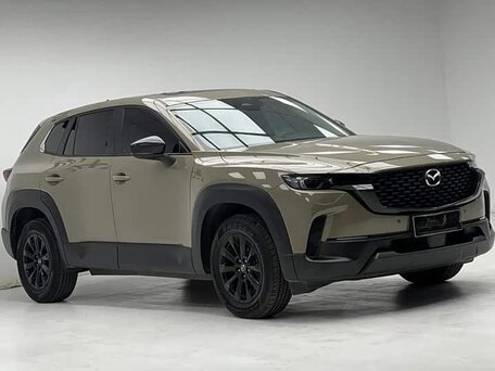 2023 Mazda CX-50, бежевый, 2920000 рублей, вид 2