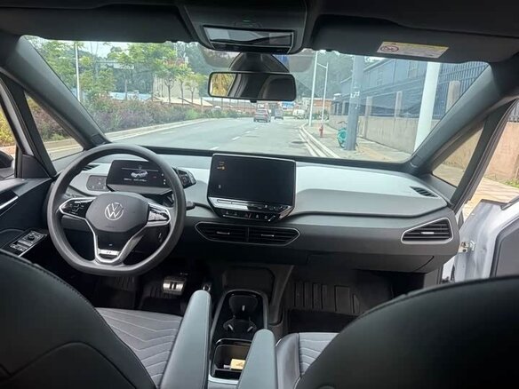 2025 Volkswagen ID.3 57.3 kWh I, белый - вид 10