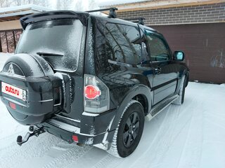 2008 Mitsubishi Pajero IV, чёрный, 1450000 рублей, вид 4
