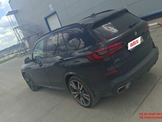 2021 BMW X5 M50d IV (G05/G18), чёрный, 6320000 рублей, вид 4
