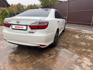 2017 Toyota Camry VII (XV50) Рестайлинг 2, белый, 1920000 рублей, вид 5