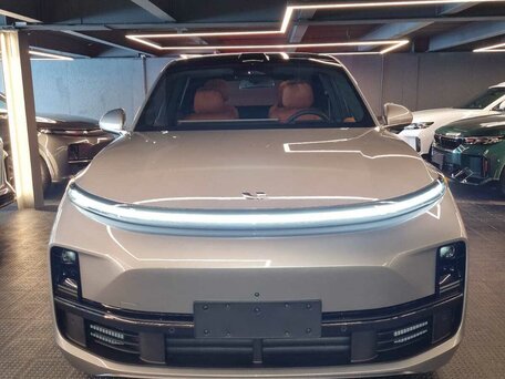 2023 Li Auto (Lixiang) L9 44.5 kWh I, серебристый, 7399999 рублей, вид 1