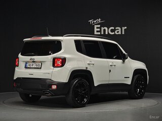 2022 Jeep Renegade I Рестайлинг, белый, 1560000 рублей, вид 3