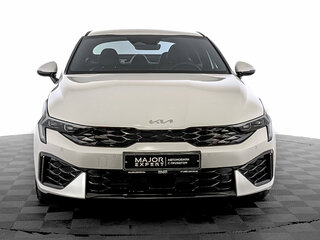 2026 Kia K5 III Рестайлинг, белый, 4730000 рублей, вид 2