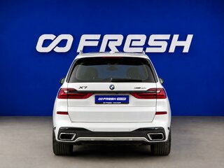 2022 BMW X7 40i I (G07), белый, 10399077 рублей, вид 4