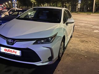 2022 Toyota Corolla XII (E210), белый, 1900000 рублей, вид 2