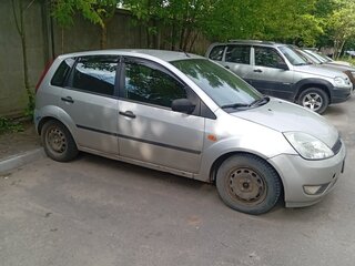 2005 Ford Fiesta Mk5, серебристый, 350000 рублей, вид 4
