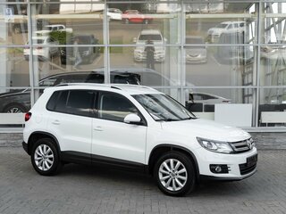 2016 Volkswagen Tiguan I Рестайлинг, белый, 1599000 рублей, вид 3