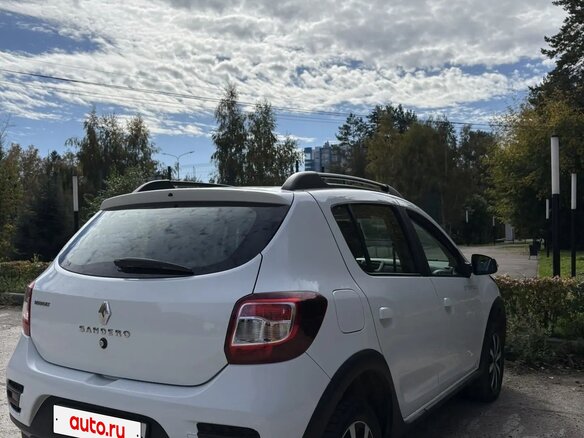 2018 Renault Sandero Stepway II Рестайлинг, белый, 910000 рублей - вид 5