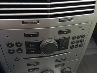 2009 Opel Astra H Рестайлинг, серебристый, 450000 рублей, вид 5