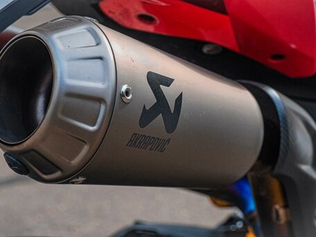 2024 Ducati Panigale V4, пурпурный, 5700000 рублей, вид 4