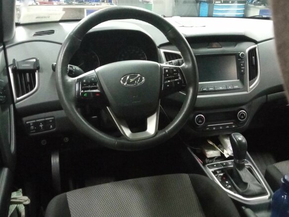 2020 Hyundai Creta I Рестайлинг, чёрный, 1730000 рублей - вид 4