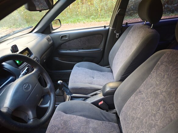 1999 Toyota Corolla VIII (E110), зелёный - вид 10