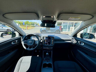 2022 Volvo XC40 I Рестайлинг, чёрный, 2766680 рублей, вид 5