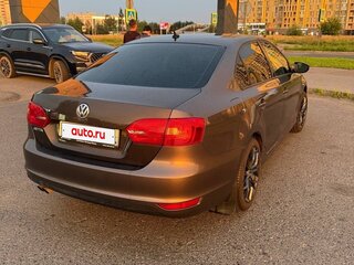 2011 Volkswagen Jetta VI, коричневый, 730000 рублей, вид 3