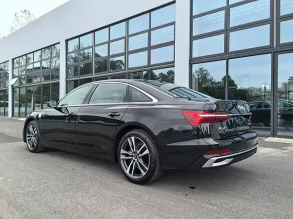 2026 Audi A6 40 TFSI Long V (C8) Рестайлинг, чёрный - вид 5